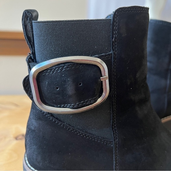 BLONDO DANIKA BLACK NUBUCK BOOTS 7M WATERPROOF ANKLE ZIP LUG SOLE EDGY CASUAL - Picture 8 of 13